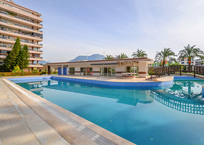 شقق اطلالة بحر في الانيا -غرفتين وصالة -مجمع عائلي - في توسمور / الانيا 