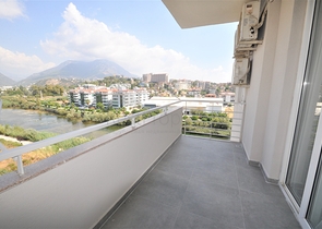 شقق اطلالة بحر في الانيا -غرفتين وصالة -مجمع عائلي - في توسمور / الانيا 