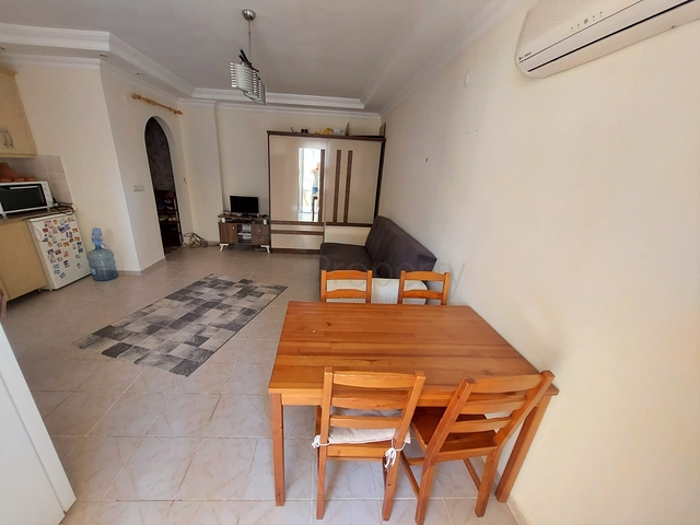 شقق بأسعار رخيصة في الانيا - غرفة وصالة مفروشة -في محمودلار / الانيا 