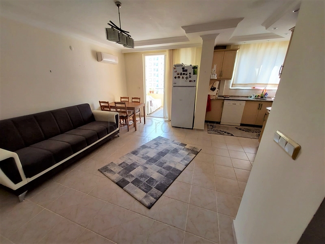 شقق بأسعار رخيصة في الانيا - غرفة وصالة مفروشة -في محمودلار / الانيا 