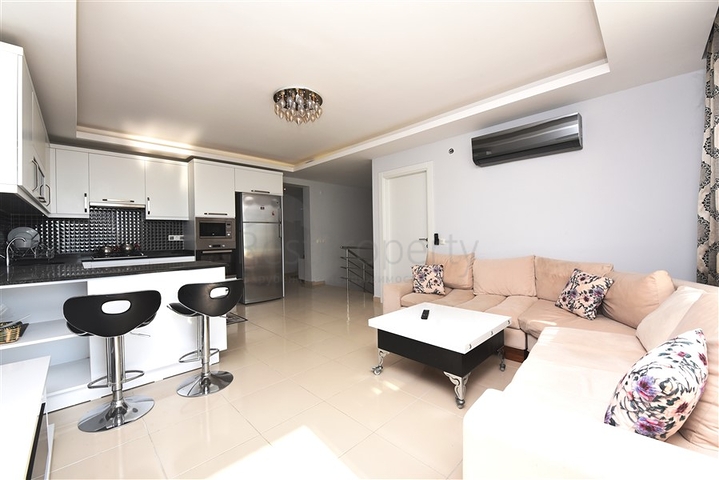 دوبلكس للبيع في محمودلار - 3 غرف وصالة -مؤثثة -ضمن مجمع حديث -الانيا 