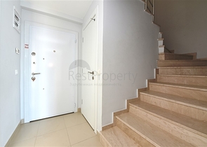 دوبلكس للبيع في محمودلار - 3 غرف وصالة -مؤثثة -ضمن مجمع حديث -الانيا 