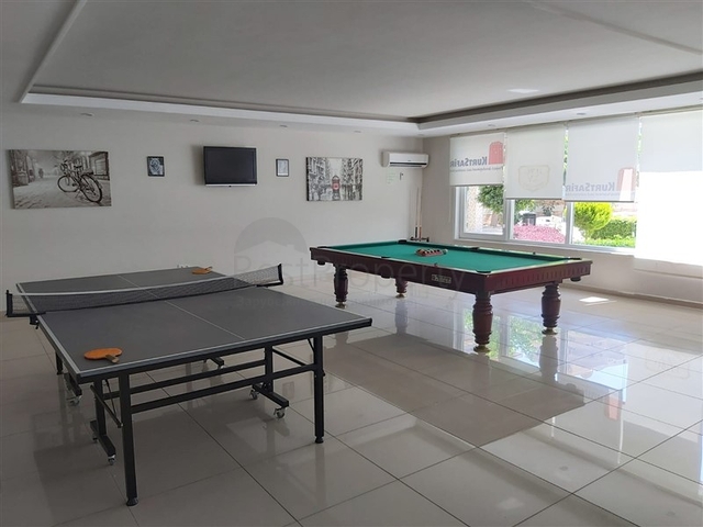 شقق للبيع في محمودلار- غرفة وصالة -مفروشة -ضمن مجمع سكني -محمودلار / الانيا 