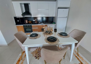 شقق للبيع في محمودلار- غرفة وصالة -مفروشة -ضمن مجمع سكني -محمودلار / الانيا 