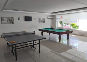 شقق للبيع في محمودلار- غرفة وصالة -مفروشة -ضمن مجمع سكني -محمودلار / الانيا 