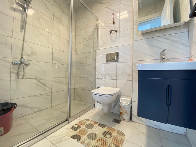 شقة جديدة في محمودلار - غرفة وصالة -موقع مركزي -في محمودلار / الانيا 