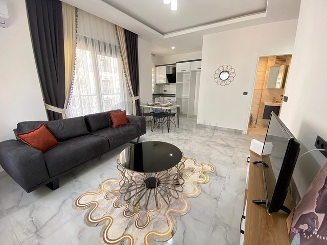 شقة جديدة في محمودلار - غرفة وصالة -موقع مركزي -في محمودلار / الانيا 