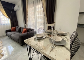 شقة جديدة في محمودلار - غرفة وصالة -موقع مركزي -في محمودلار / الانيا 