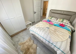 شقة جديدة في محمودلار - غرفة وصالة -موقع مركزي -في محمودلار / الانيا 