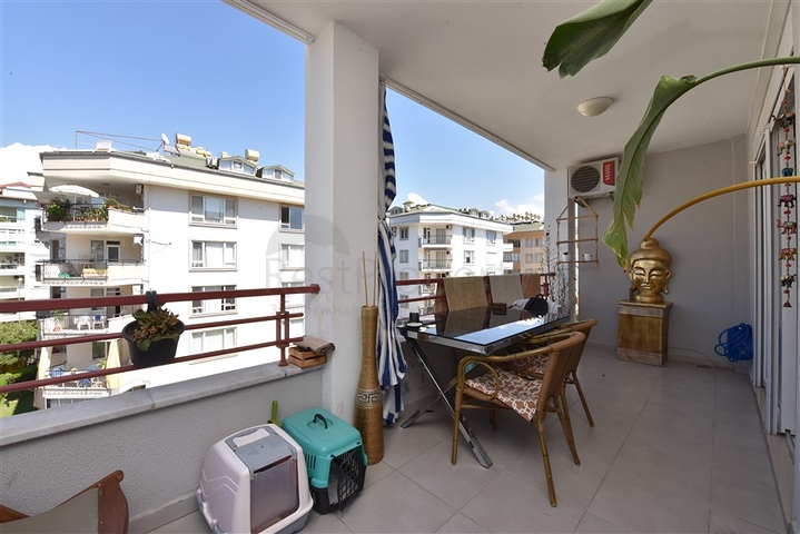 شقق للبيع في اوبا - غرفة وصالة -قريبة من البجر -اوبا /الانيا 