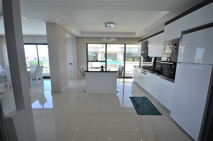 شقق فاخرة في الانيا - اطلالة بحر مباشرة -دوبلكس 3 غرف وصالة -مجمع 5 نجوم - كارجيجاك / الانيا 