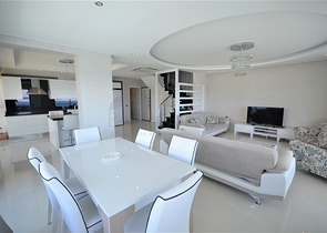 شقق فاخرة في الانيا - اطلالة بحر مباشرة -دوبلكس 3 غرف وصالة -مجمع 5 نجوم - كارجيجاك / الانيا 