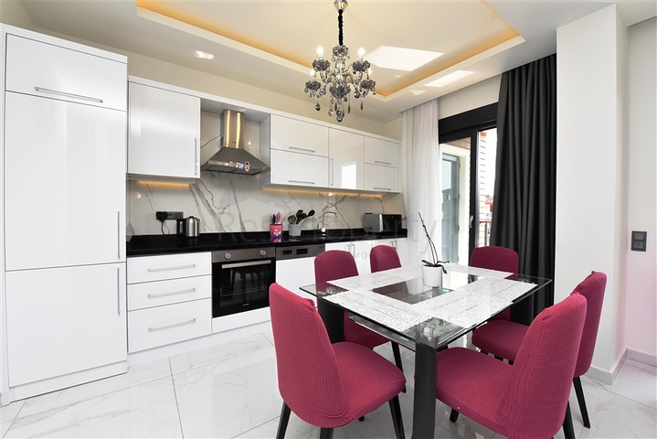 بنتهاوس 2 + 1 للإيجار في منطقة شاطئ كليوباترا