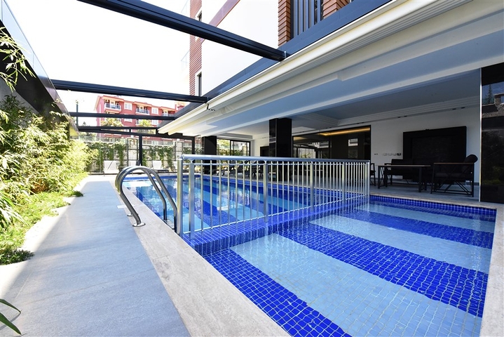 بنتهاوس 2 + 1 للإيجار في منطقة شاطئ كليوباترا