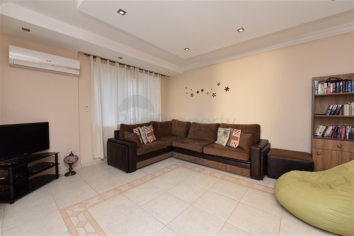 شقق للبيع في الانيا - غرفتين وصالة -مفروشة -ضمن مجمع عائلي في توسمور / الانيا 