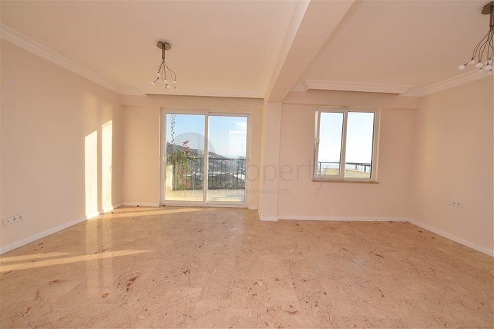 دوبلكس للبيع في غولد سيتي - اطلالة بحر - 3 غرف وصالة -كارجيجاك / الانيا 