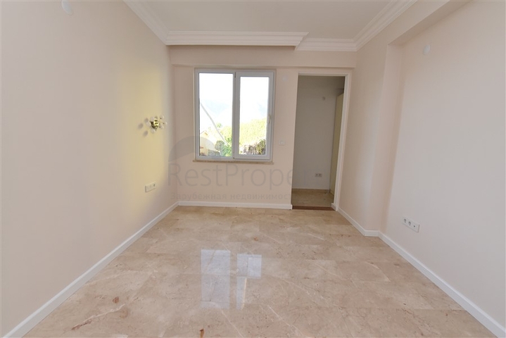 دوبلكس للبيع في غولد سيتي - اطلالة بحر - 3 غرف وصالة -كارجيجاك / الانيا 