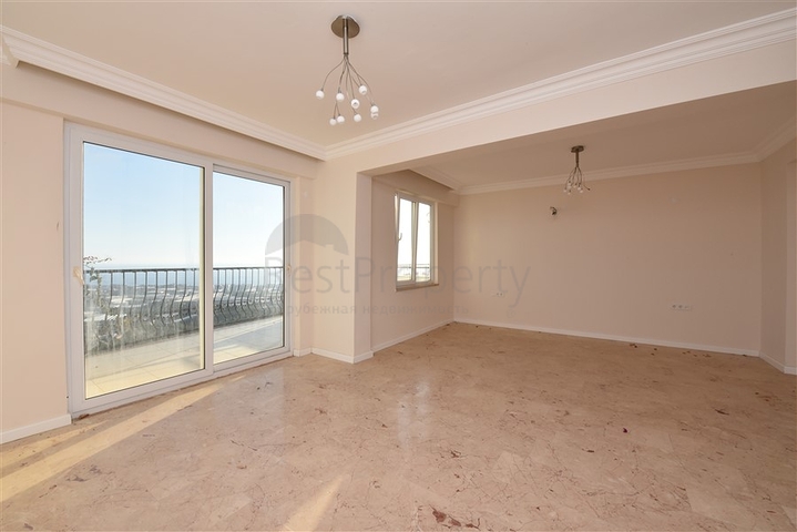 دوبلكس للبيع في غولد سيتي - اطلالة بحر - 3 غرف وصالة -كارجيجاك / الانيا 