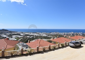 دوبلكس للبيع في غولد سيتي - اطلالة بحر - 3 غرف وصالة -كارجيجاك / الانيا 