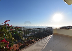 دوبلكس للبيع في غولد سيتي - اطلالة بحر - 3 غرف وصالة -كارجيجاك / الانيا 