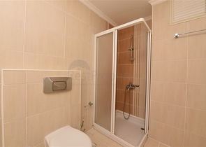 دوبلكس للبيع في غولد سيتي - اطلالة بحر - 3 غرف وصالة -كارجيجاك / الانيا 