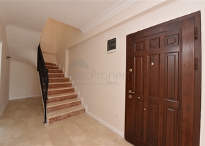 دوبلكس للبيع في غولد سيتي - اطلالة بحر - 3 غرف وصالة -كارجيجاك / الانيا 