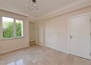 دوبلكس للبيع في غولد سيتي - اطلالة بحر - 3 غرف وصالة -كارجيجاك / الانيا 