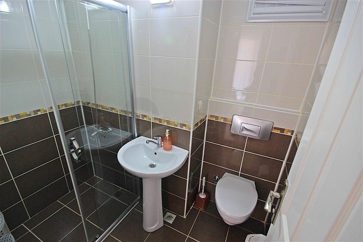 عقارات في محمودلار - شقة 2 غرفة وصالة -قريبة من البحر - في محمودلار / الانيا 