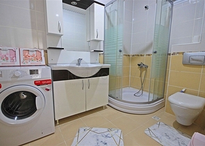 عقارات في محمودلار - شقة 2 غرفة وصالة -قريبة من البحر - في محمودلار / الانيا 