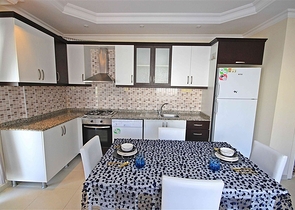 عقارات في محمودلار - شقة 2 غرفة وصالة -قريبة من البحر - في محمودلار / الانيا 