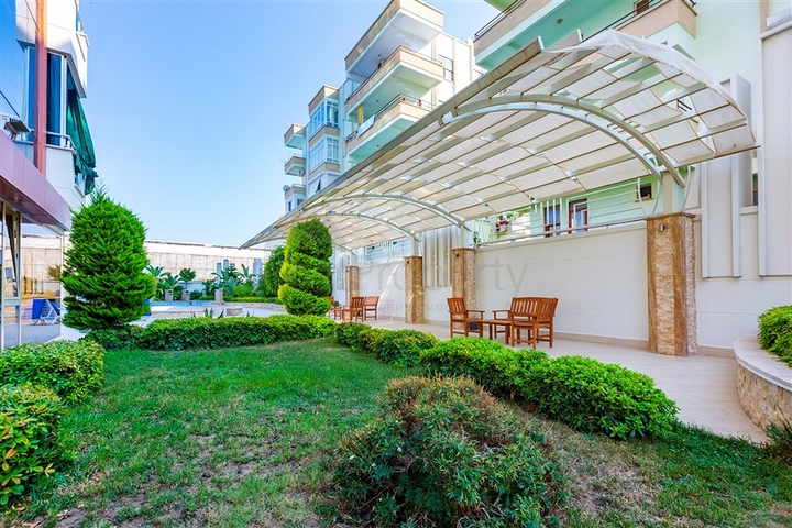 شقة اطلالة بحر في محمودلار - تصميم 2 غرفة وصالة -مجمع انيق - محمودلار / الانيا 