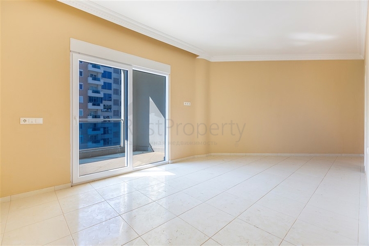 شقة اطلالة بحر في محمودلار - تصميم 2 غرفة وصالة -مجمع انيق - محمودلار / الانيا 