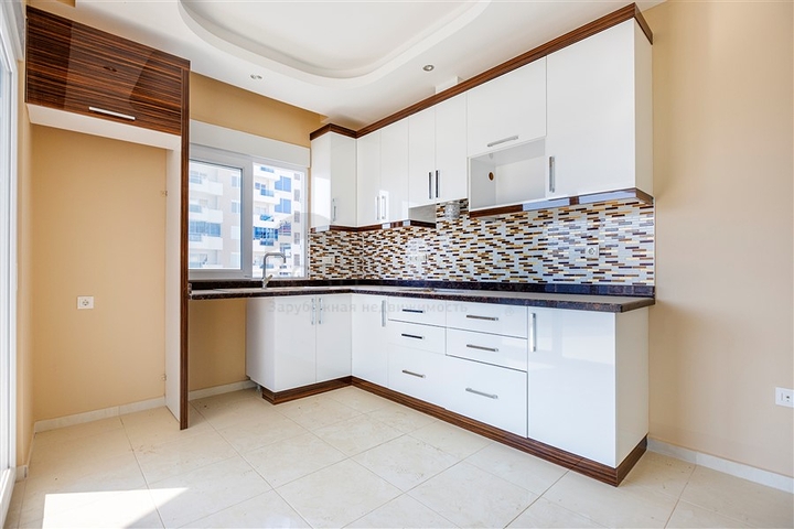 شقة اطلالة بحر في محمودلار - تصميم 2 غرفة وصالة -مجمع انيق - محمودلار / الانيا 