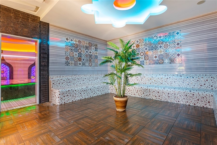 شقة اطلالة بحر في محمودلار - تصميم 2 غرفة وصالة -مجمع انيق - محمودلار / الانيا 