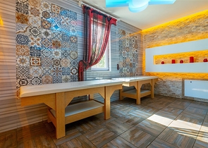 شقة اطلالة بحر في محمودلار - تصميم 2 غرفة وصالة -مجمع انيق - محمودلار / الانيا 