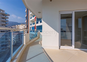 شقة اطلالة بحر في محمودلار - تصميم 2 غرفة وصالة -مجمع انيق - محمودلار / الانيا 