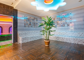 شقة اطلالة بحر في محمودلار - تصميم 2 غرفة وصالة -مجمع انيق - محمودلار / الانيا 