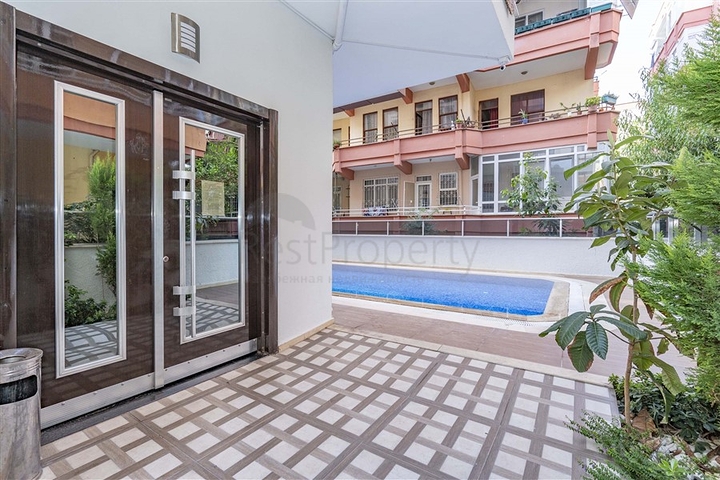 شقق في مركز الانيا - تصميم غرفة وصالة -مؤثثة - قريبة من البحر -في الانيا 