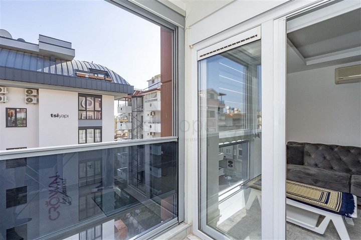 شقق في مركز الانيا - تصميم غرفة وصالة -مؤثثة - قريبة من البحر -في الانيا 