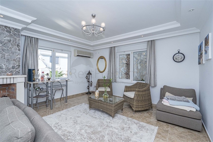 فلل للبيع في الانيا - اطلالة بحر -مستقلة مع مسبح خاص -في كارجيجاك / الانيا 