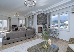 فلل للبيع في الانيا - اطلالة بحر -مستقلة مع مسبح خاص -في كارجيجاك / الانيا 