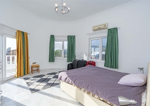 فلل للبيع في الانيا - اطلالة بحر -مستقلة مع مسبح خاص -في كارجيجاك / الانيا 