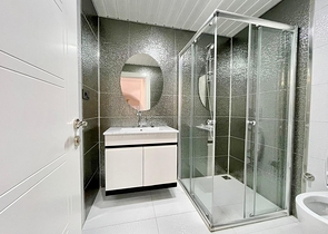 دوبلكس للبيع في كاستل - تصميم 2 غرفة وصالة -ضمن مجمع انيق -كاستل / الانيا 