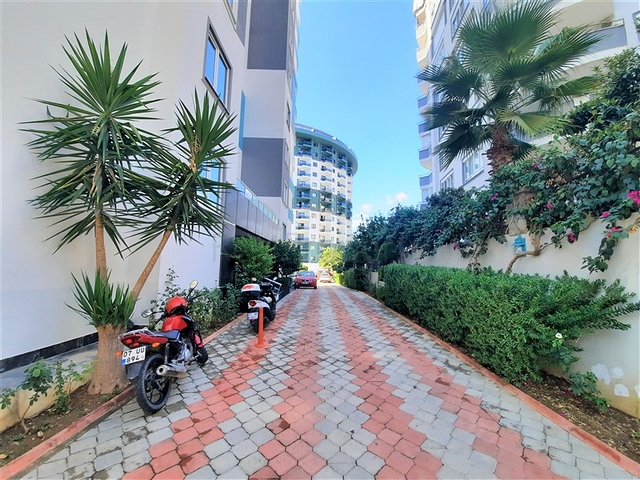 شقة غرفة وصالة في محمودلار - مفروشة وضمن مجمع انيق - محمودلار / الانيا 