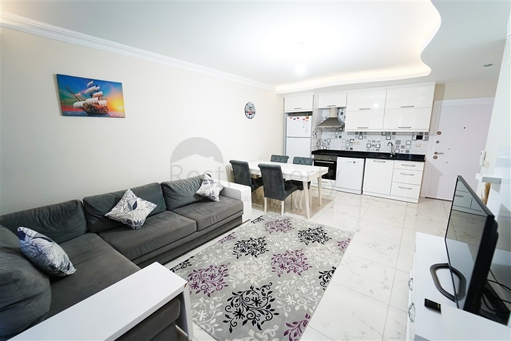 شقة جديدة غرفة وصالة - مفروشة -في محمودلار / الانيا 