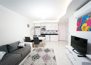 شقة جديدة غرفة وصالة - مفروشة -في محمودلار / الانيا 