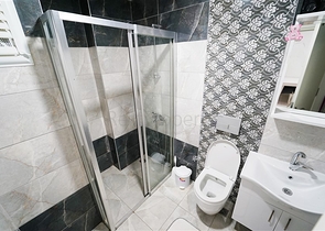 شقة جديدة غرفة وصالة - مفروشة -في محمودلار / الانيا 