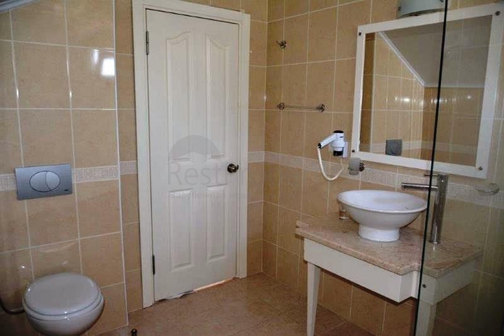 فيلا فاخرة مؤثثة بالكامل للبيع في فتحية 