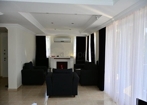 فيلا فاخرة مؤثثة بالكامل للبيع في فتحية 