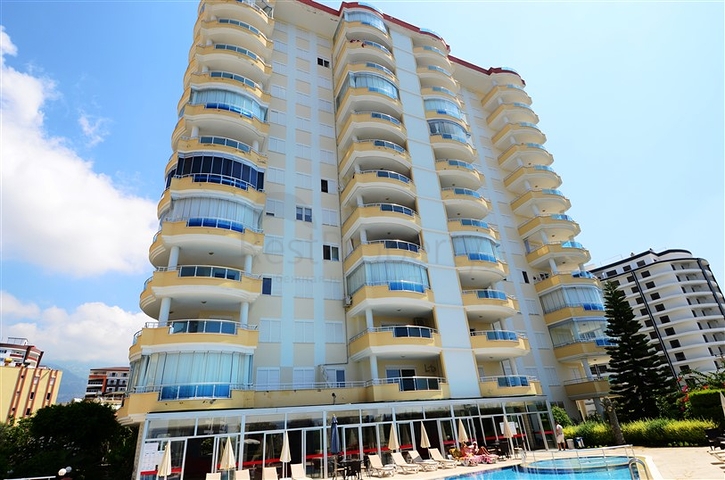 شقة اطلالة بحر في الانيا - تراس واسع - تصميم 1+2 - في محمودلار / الانيا 